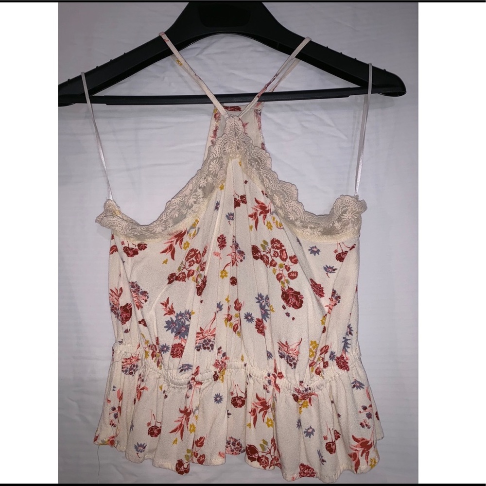 Kendall + Kylie flowery top